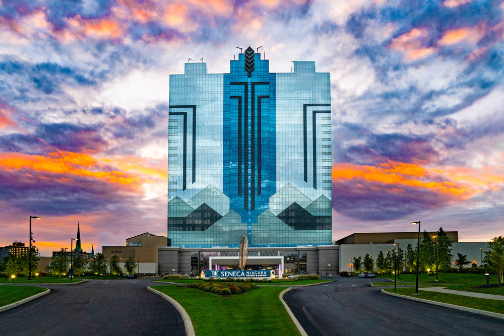 Seneca Niagara Resort & Casino at dusk